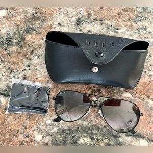 Men’s polarized aviators by Diff